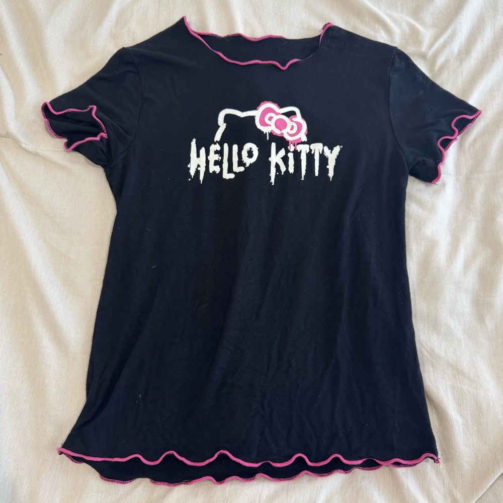 Hello Kitty Baby Tee Y2K Ruffle Trim Black Pink Graphic Size Small